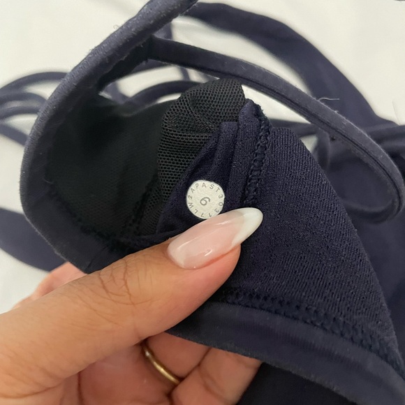 Lululemon free to be bra - size 6 - Picture 4 of 4
